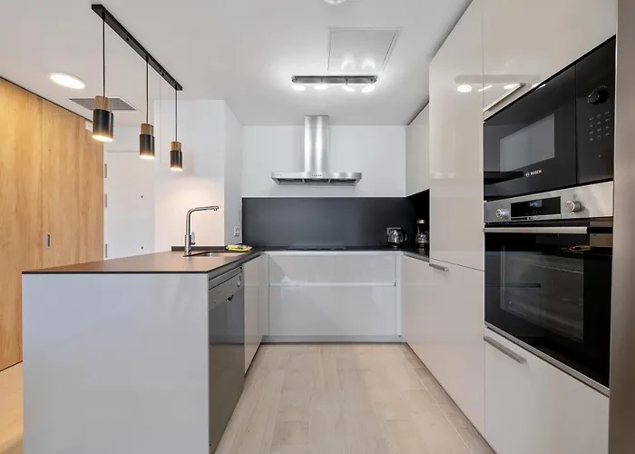 Magical 2Br Condo In The Heart Of Cambrils