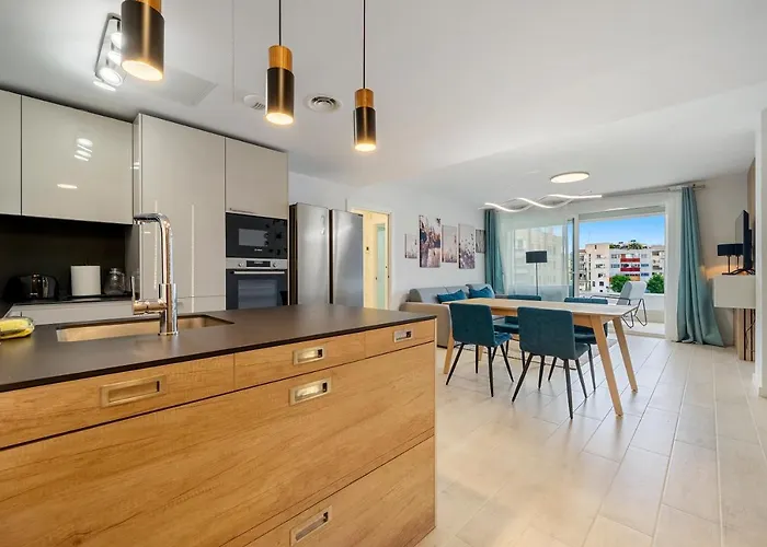 Magical 2Br Condo In The Heart Of Cambrils